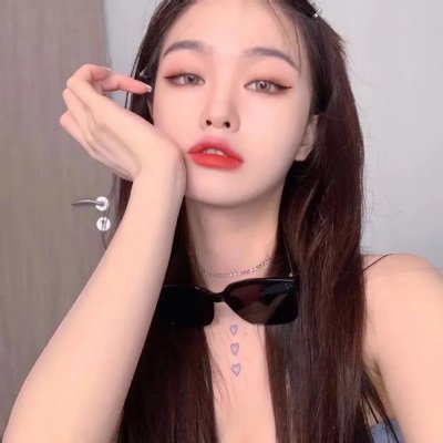 埃莱扎·施莱辛格：战妆